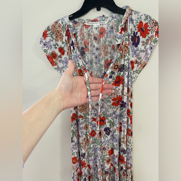 Veronica Beard Zee Tiered Floral-Print Dress - Picture 8 of 9